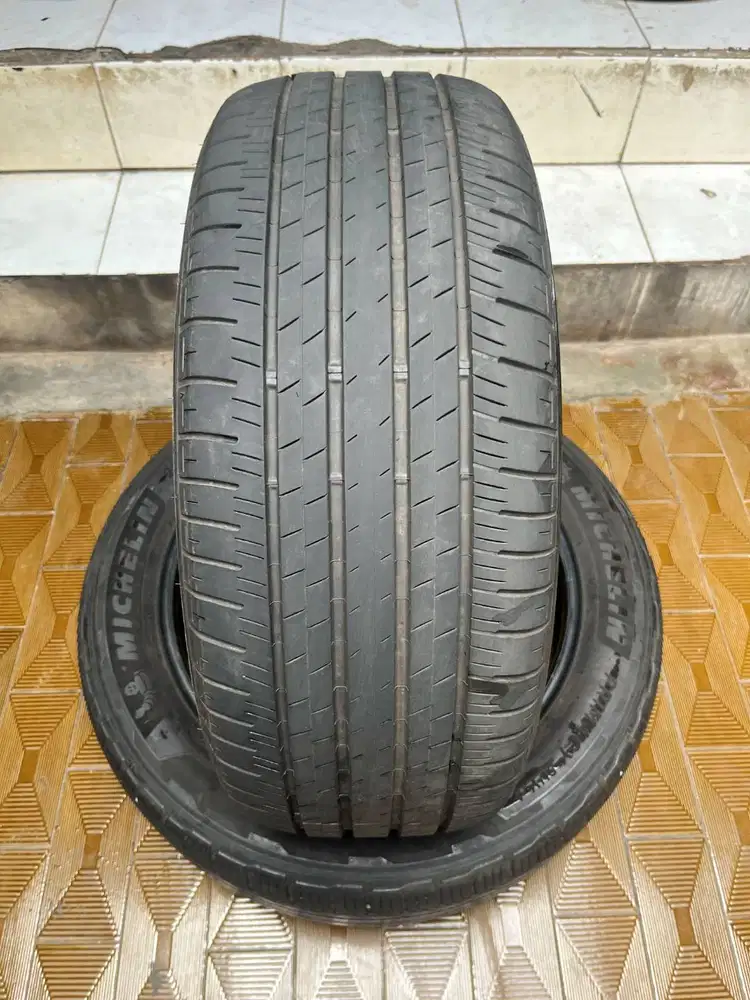 Ban Bridgestone Alenza  225 50 r18 1Pcs