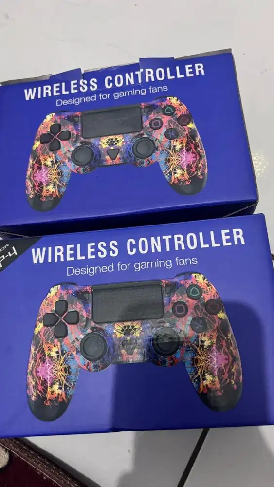 PS4 Fat 500GB Fullset Dus + 2 Stik Ori + 3 Kaset Game Ori (Siap Main)