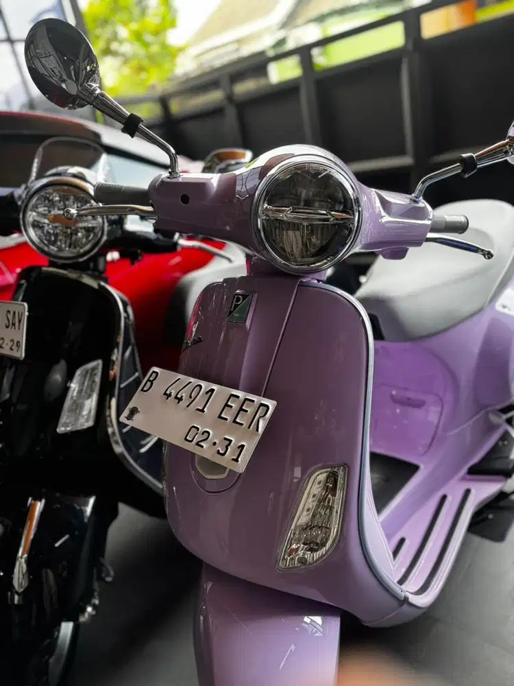 Vespa lx 150cc ungu