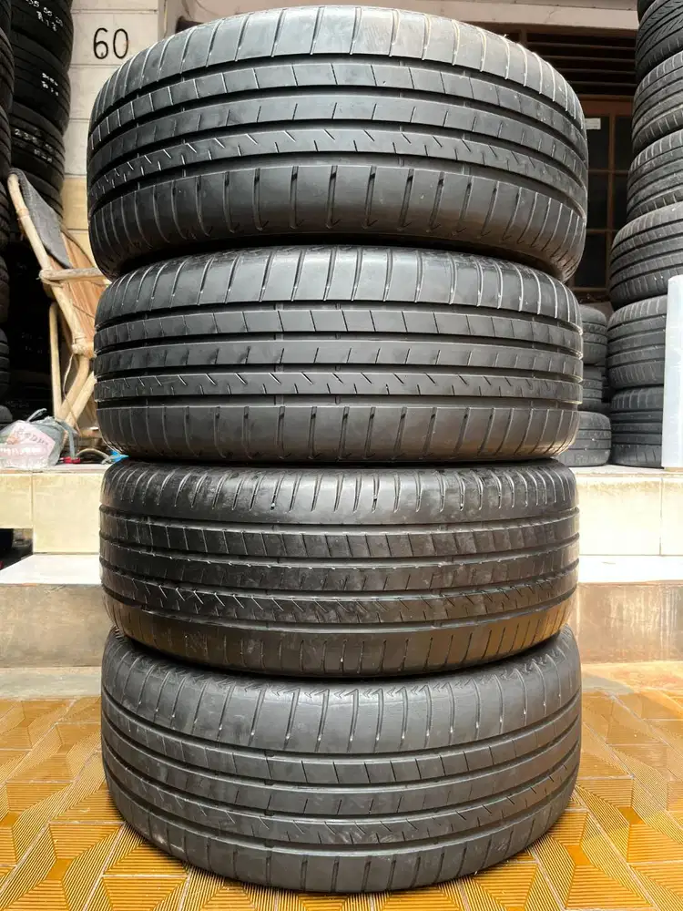 Ban Bridgestone Alenza 235 55 r18 4Pcs