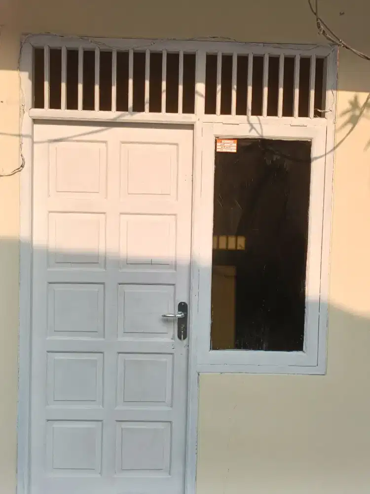 Bismillah. Di kontrakkan 1unit rumah petakan