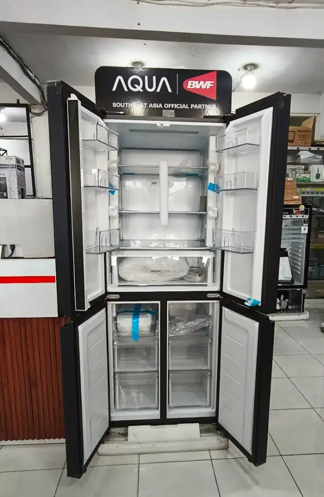 Kulkas 4 pintu Aqua