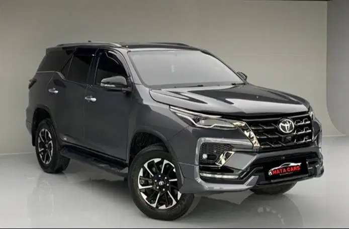 Toyota fortuner VRZ GR 2.8 4X2 AT 2022 Abu-Abu Low KM #DSW#