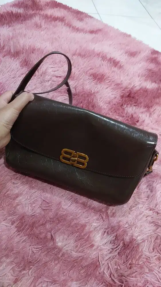 Tas Selempang Kulit