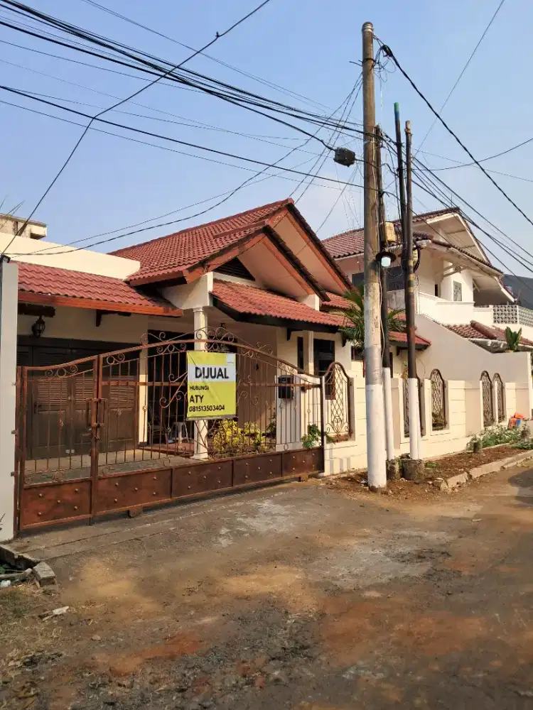 Rumah di Blok-J Megapolitan Cinere Depok