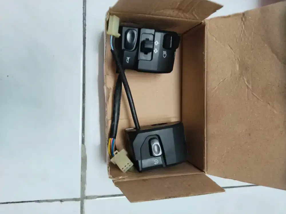 Saklar nmax old 2018 ori