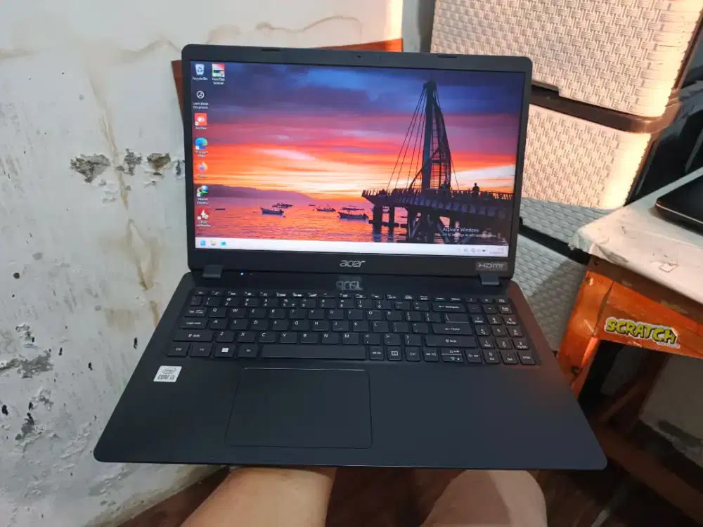 LAPTOP DESAIN ACER EXTENSA 215-52 CORE I3 GEN 10 RAM 8 SSD 256