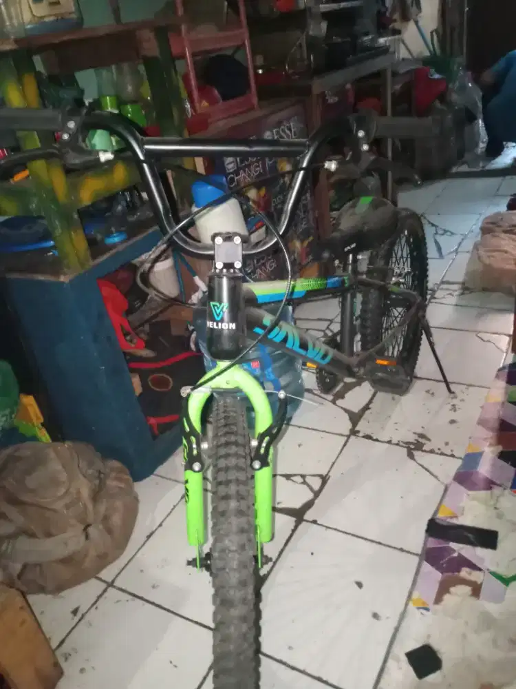 Sepeda BMX MERK VELION SALVO