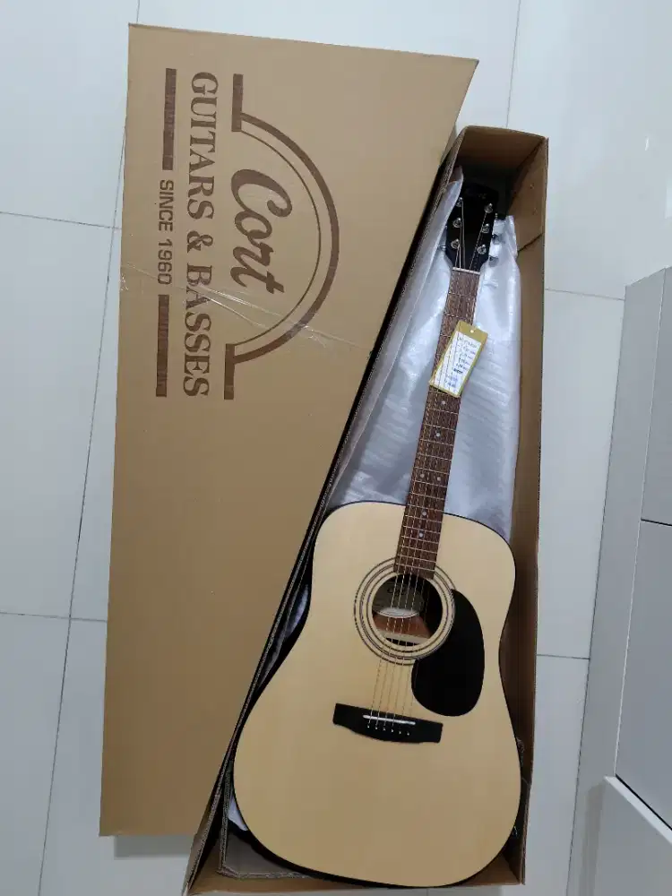 Cort Ad810op baru buka dus