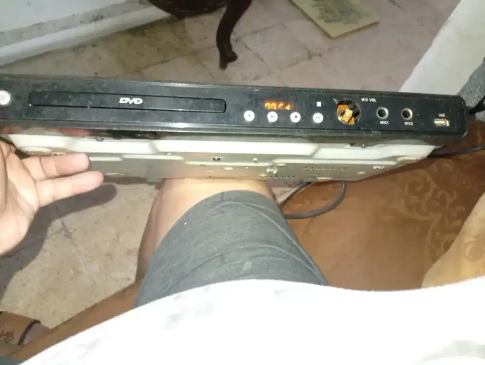 Dvd player merek polestar edition