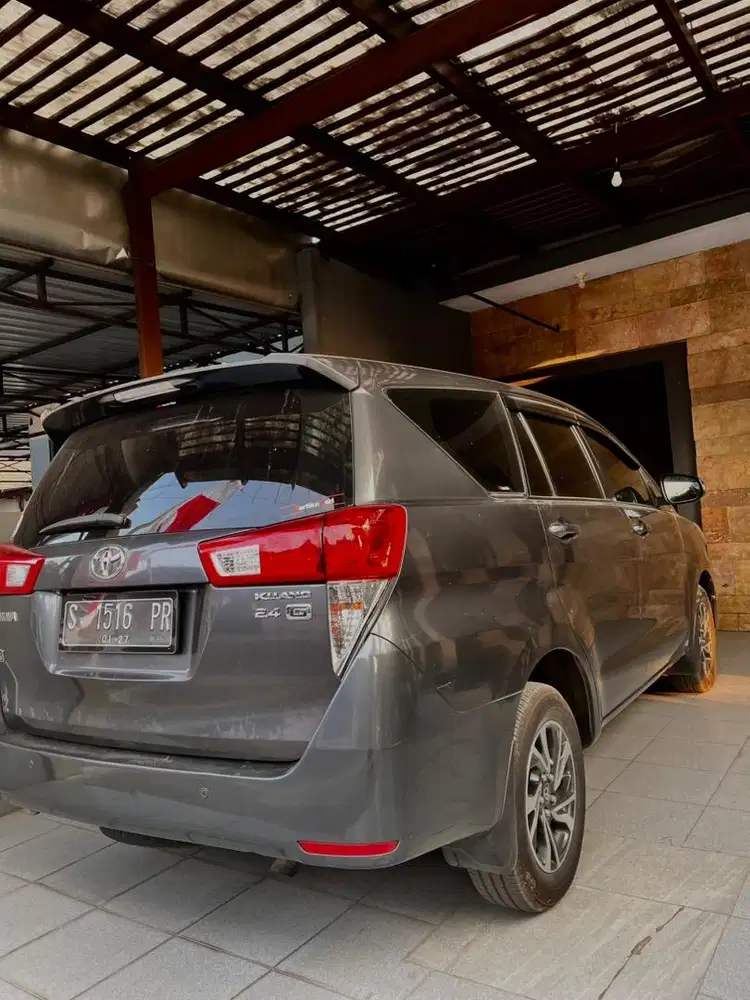 kijang inova reborn milik pribadi