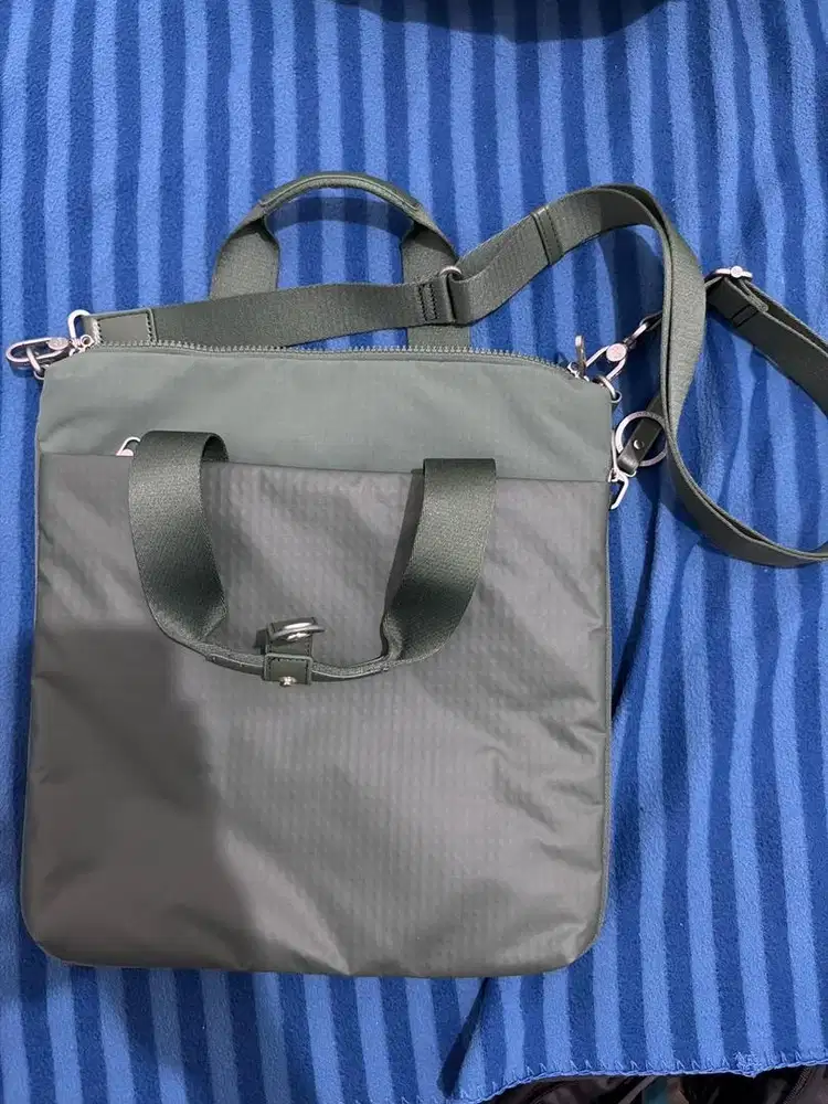 Tas / Sling Bag Hedgren Asli 100%