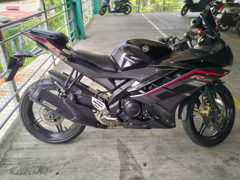 Di jual yamaha R15 v2