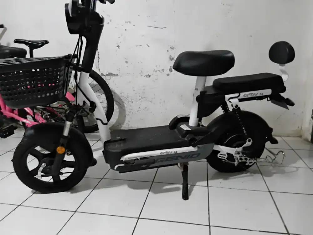 Jual sepeda listrik secon.bonus sepeda lipat