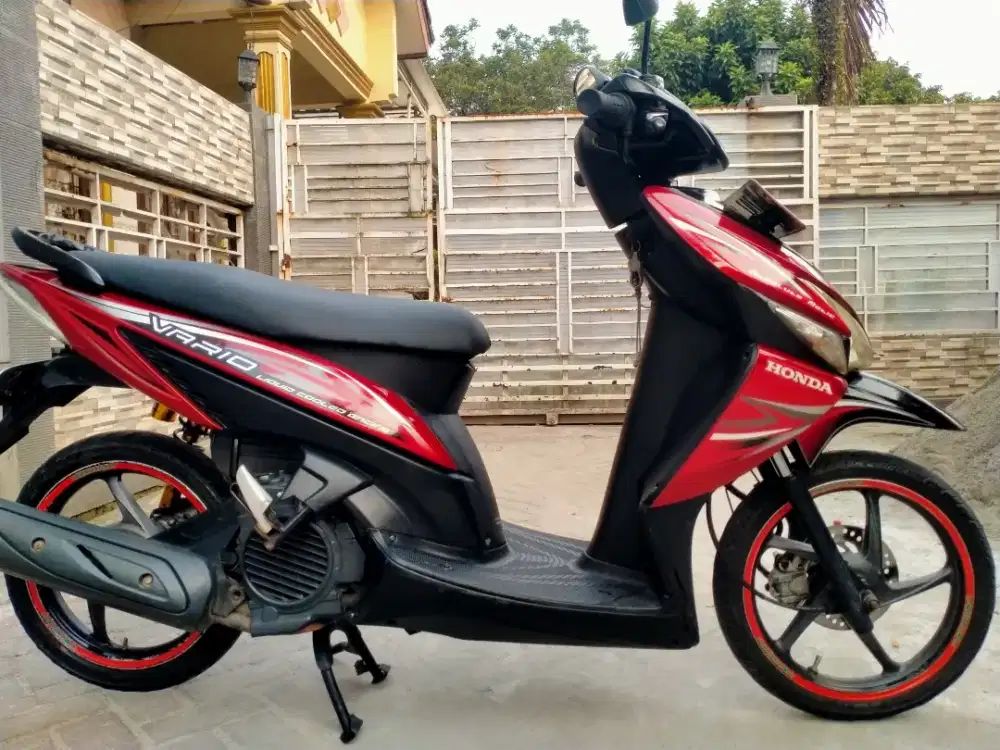 Honda Vario lengkap motor sehat walafiat keterangan detail dibawah