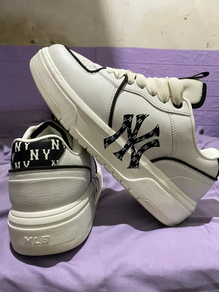 Di jual sepatu MLB size 44 nyaman 43 unisex