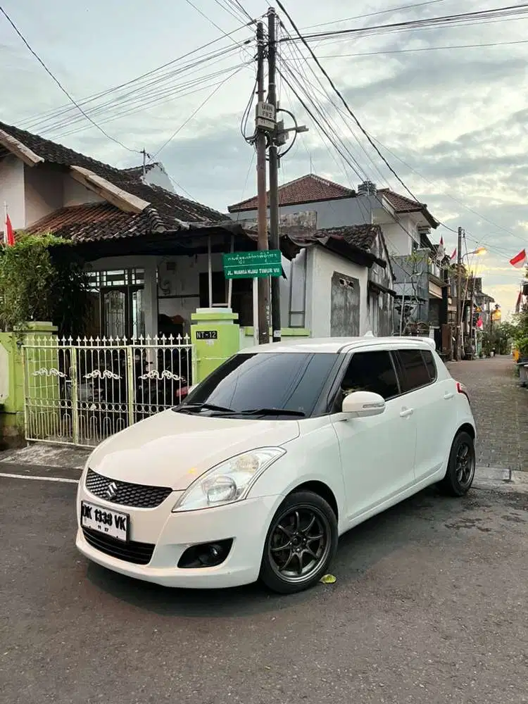 Suzuki Swift 2013 Bensin