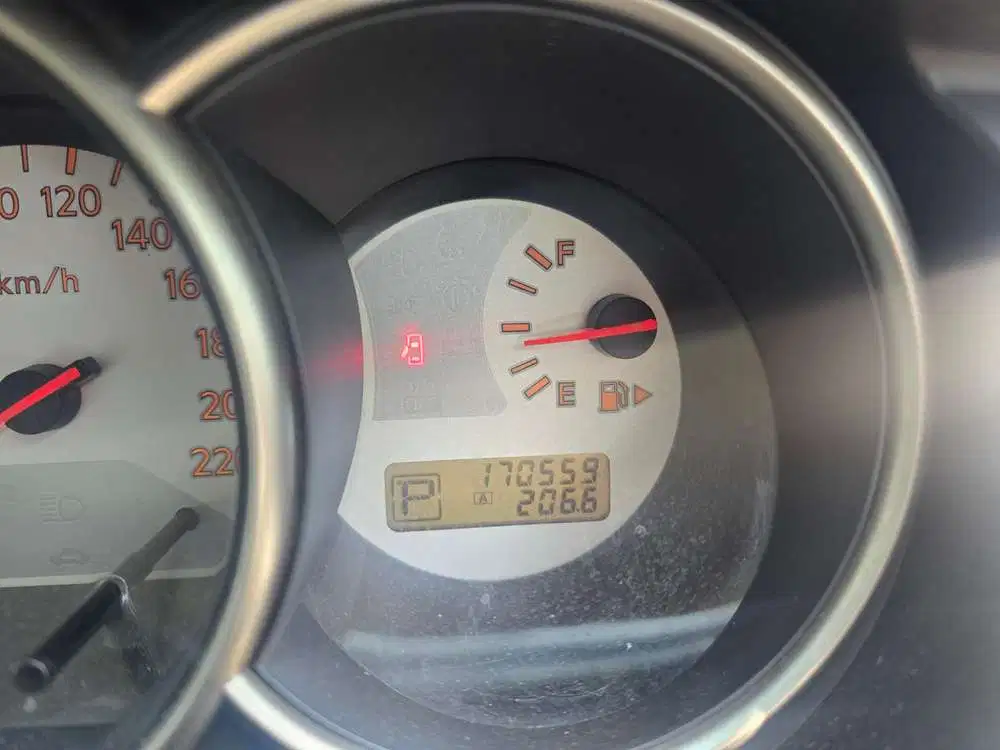 Nissan Grand livina 2011 Bensin
