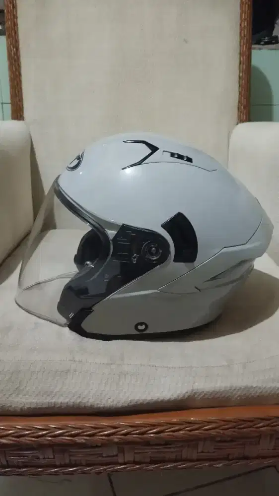 Helm half face KYT bekas