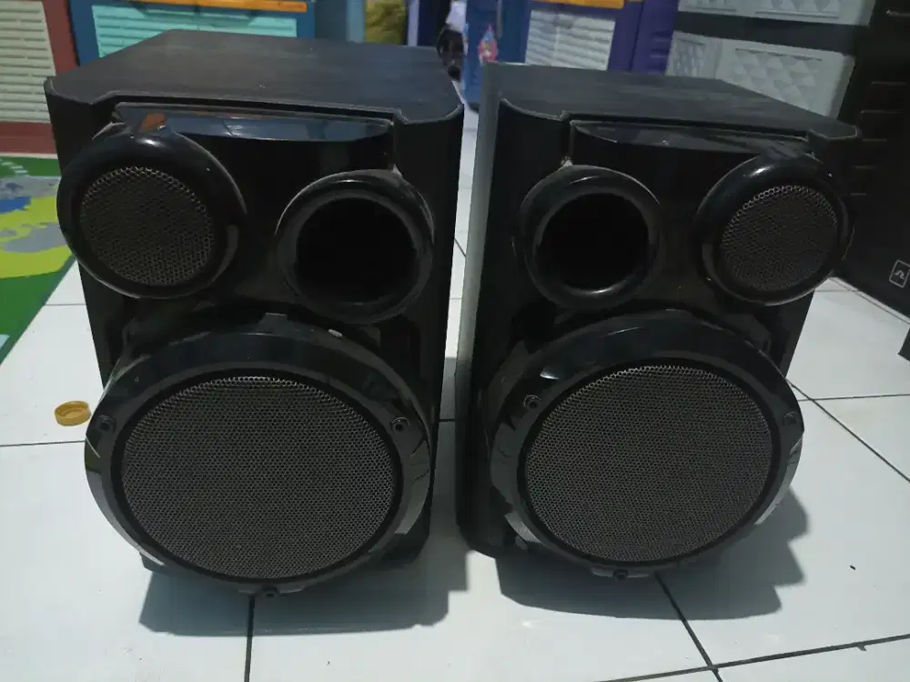Speaker pasif LG