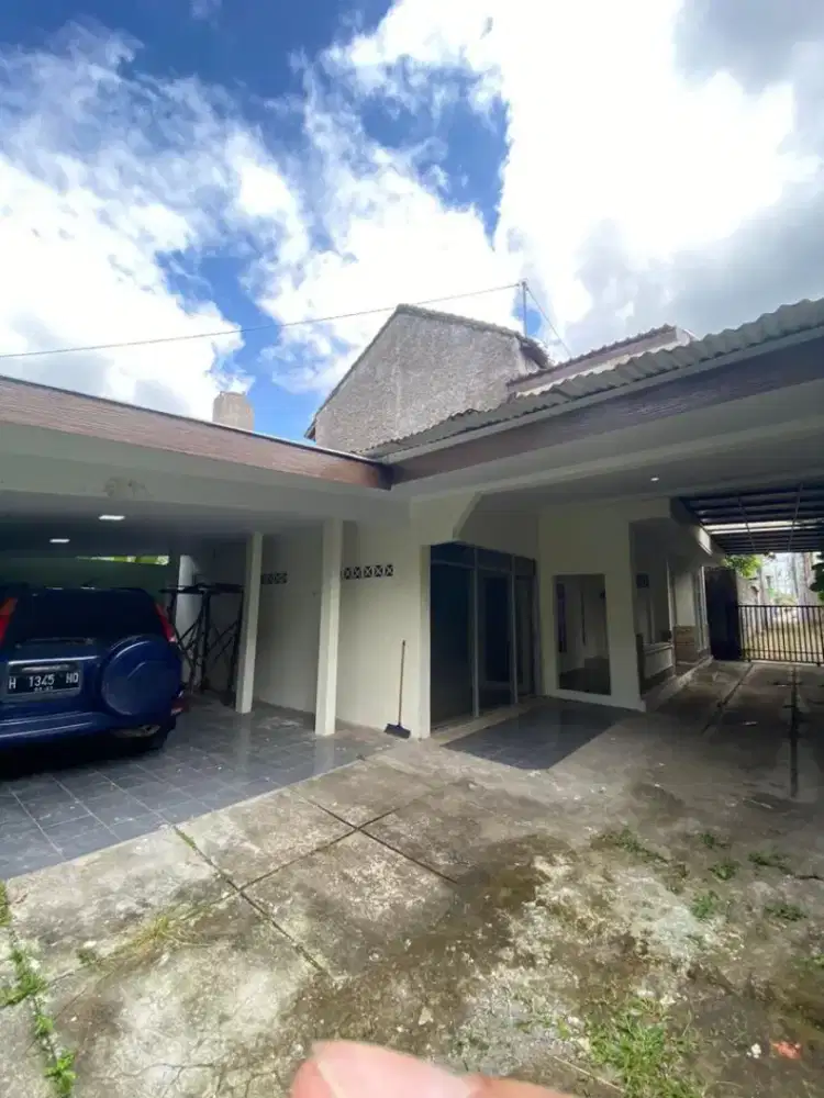 Termurah, rumah semi FURNITURE belakang hotel Hyatt Palagan Sleman