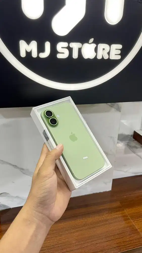 iPhone 17 256 gb ex iBox bh 100% pemakaian 22 hari garansi Juli 2027