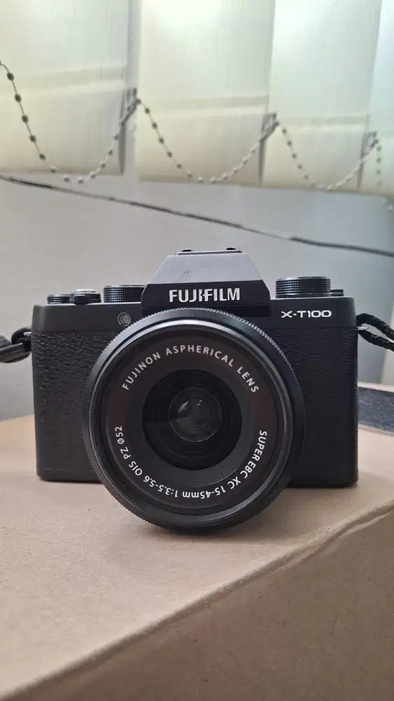 KAMERA MIRRORLESS FUJIFILM XT100 fullset