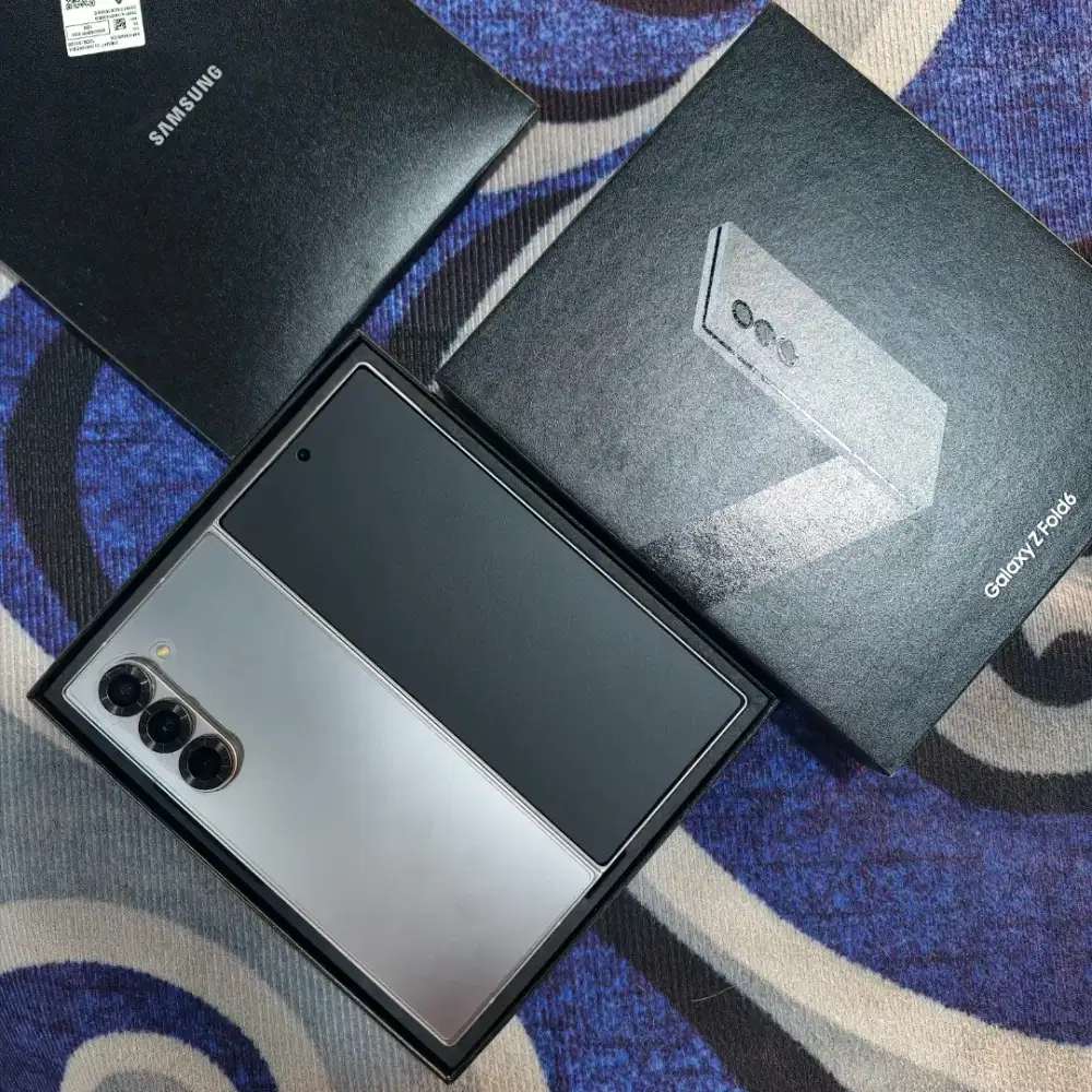 Samsung Galaxy Z fold 6 5G 12/512 second