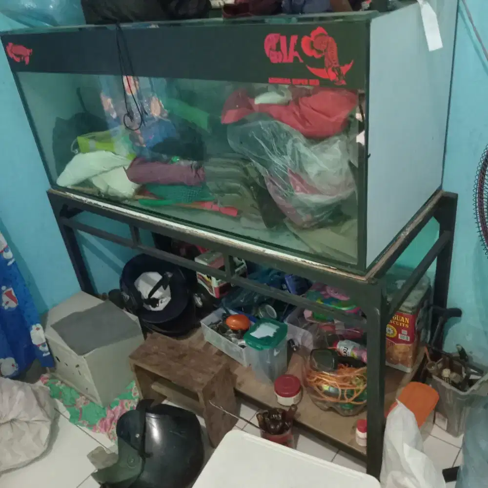 Aqurium lebar 50 cm,tinggi 51 cm,panjang 120 cm,tebal kaca 1 cm,