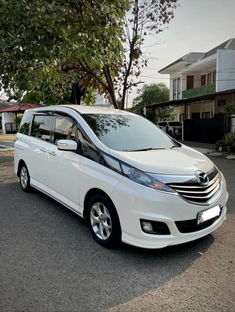 Mazda Biante Skyactive 2015