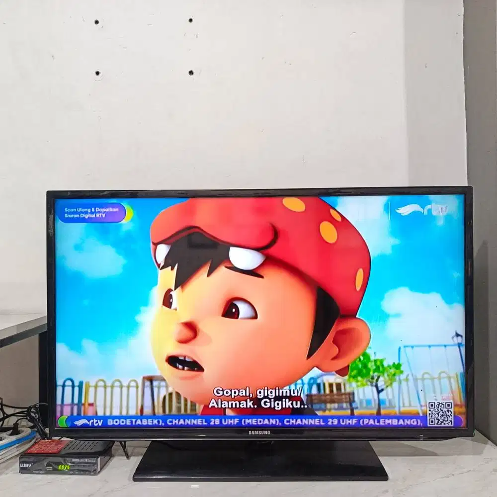 TV Second Samsung 40 Inch FullHD Free STB Cocok Hiburan Keluarga