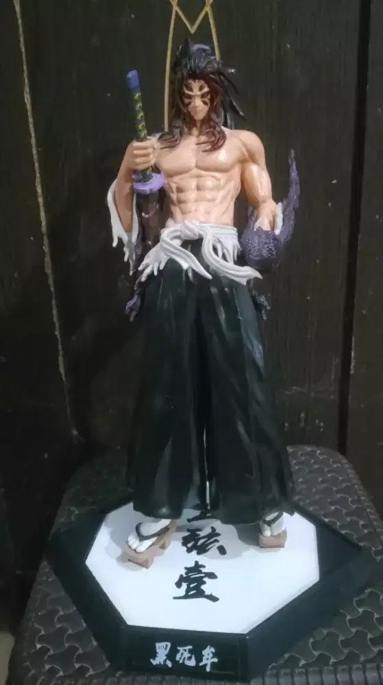 Action figure kokushibo