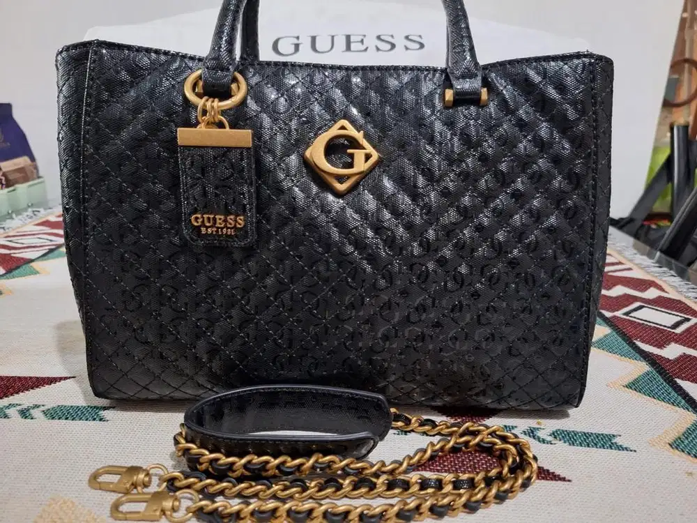 Tas Guess Original 100% - Mulus Tanpa Cacat (Like New)