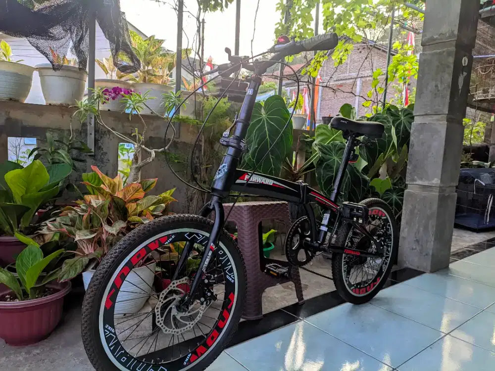 sepeda lipat forward uk 20 like new