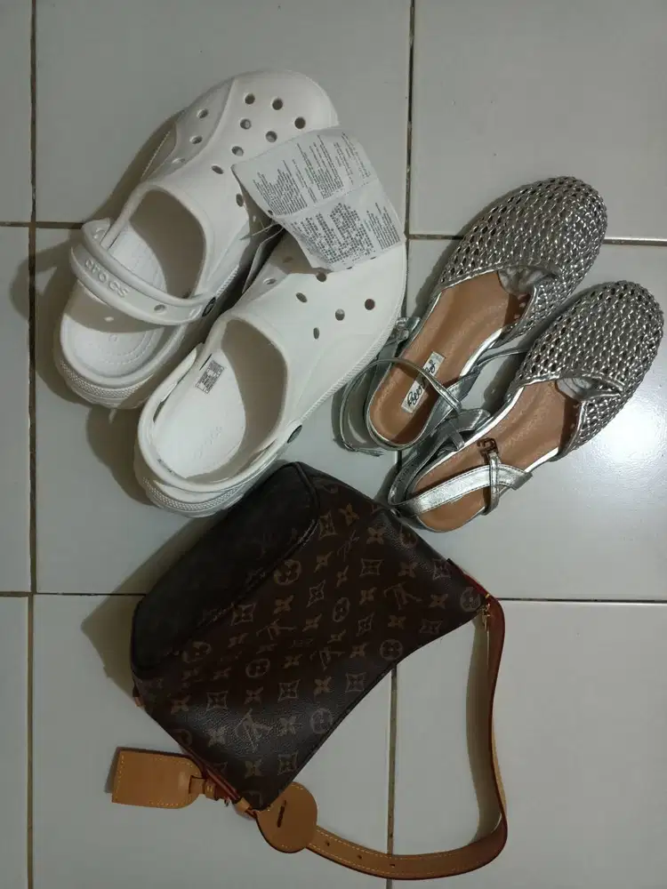 Bundling 3 item - Tas, sepatu, sendal