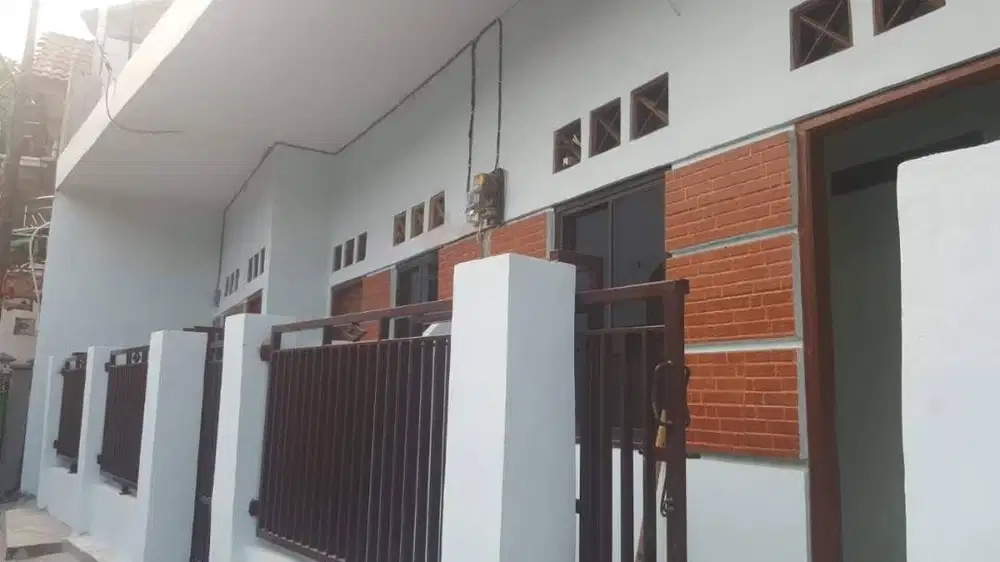 Rumah tipe studio di lantai 2 di sewakan, lokasi Tebet