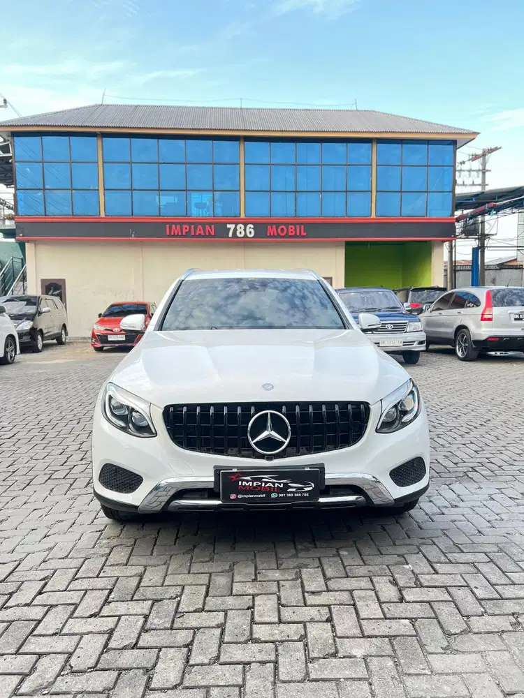 Mercedes Benz GLC250 AT Putih 2015 glc 250 glc200 nx200 2016 bmw x3 x5