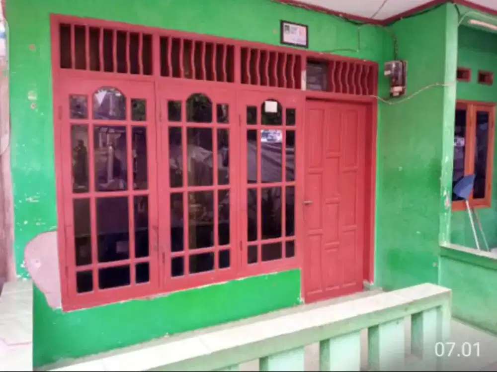 DIJUAL RUMAH BENTUK KONTRAKAN 2 PINTU