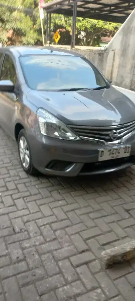Jual grabd livina 2015