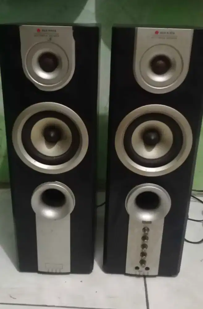Speaker aktif Balck power