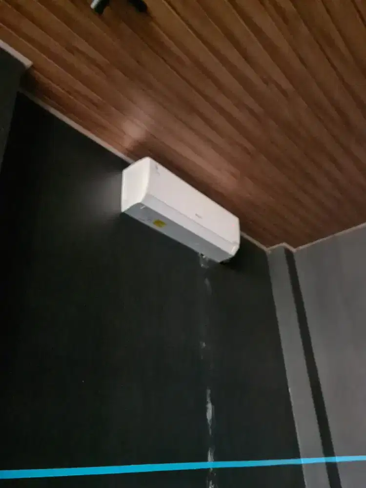 AC GREE 2 PK. 9 UNIT
