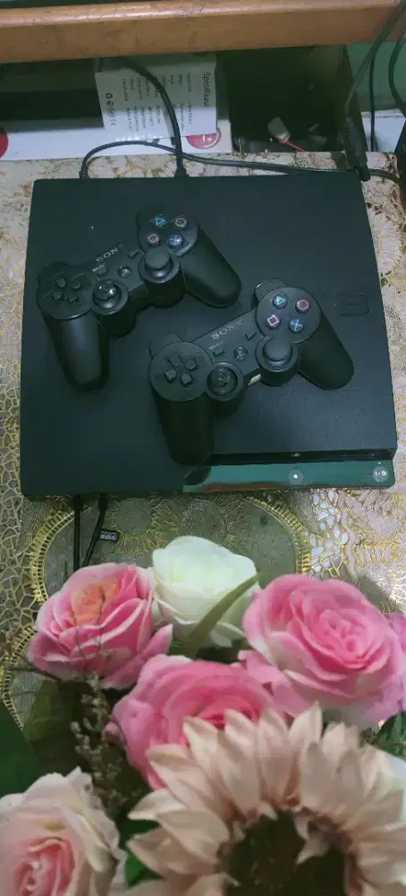 PS 3 slim hardisk 500 GB kondisi normal nominus