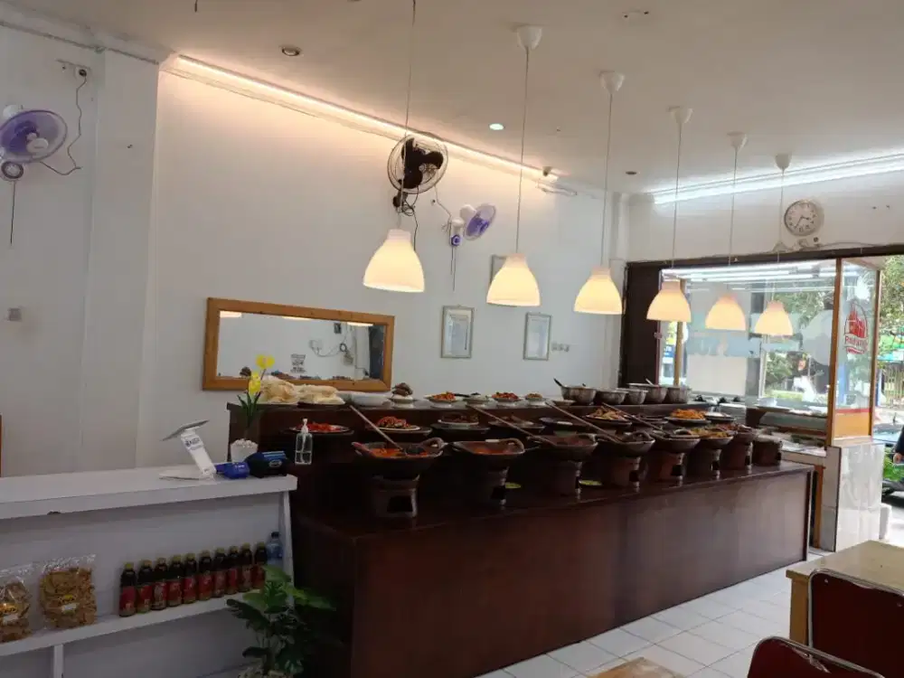 Dibutuhkan kasir dan bagian Palung rumah makan Padang nasi Kapau