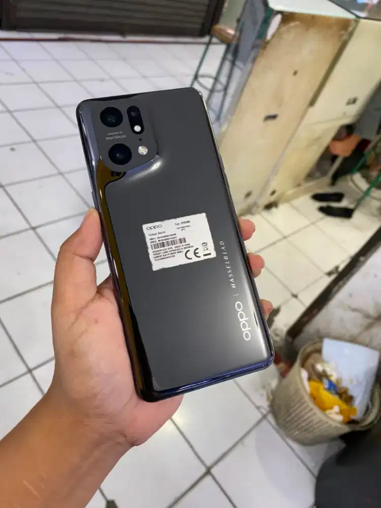 Oppo Find X5 Pro 5G Chipset Premium Langka