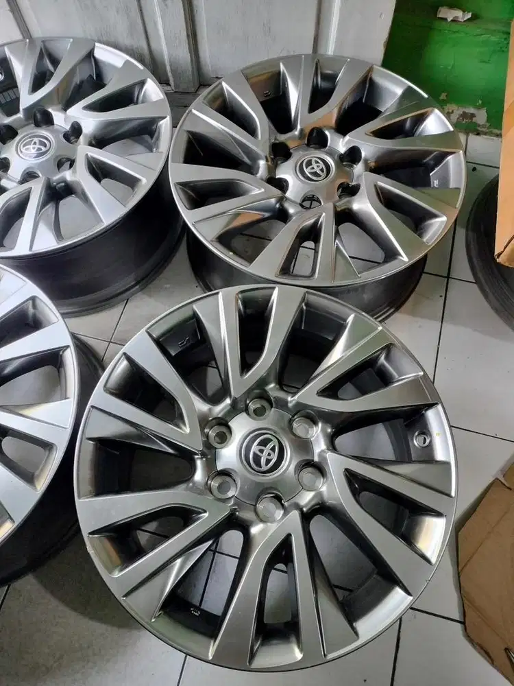 Velg Toyota Fortuner New VRZ R.18 ori