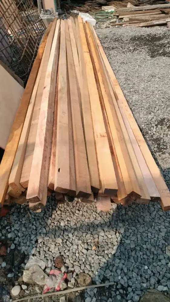 Bambu 8/9 dan kaso 4x6
