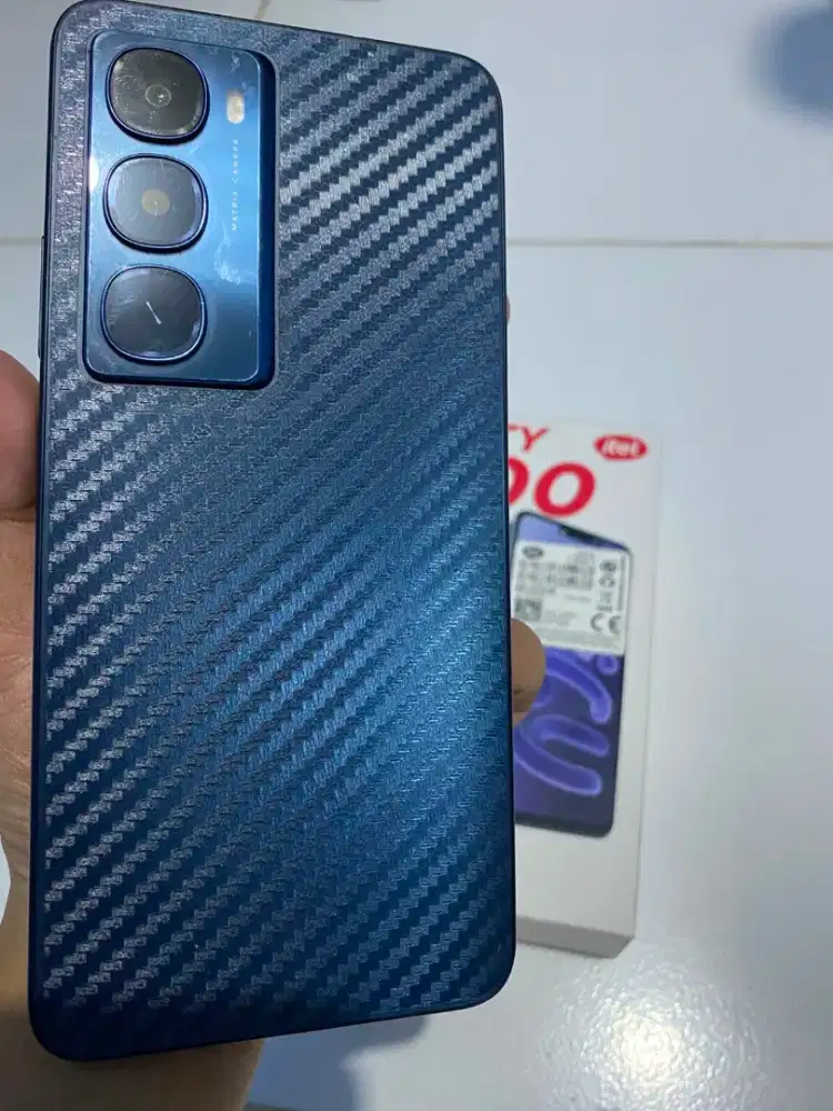 Itel city100 8/128 fullset