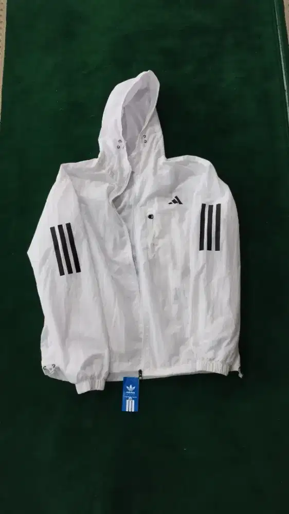 JAKET ADIDAS RUNNING PUTIH – XXL FIT XL | MULUS