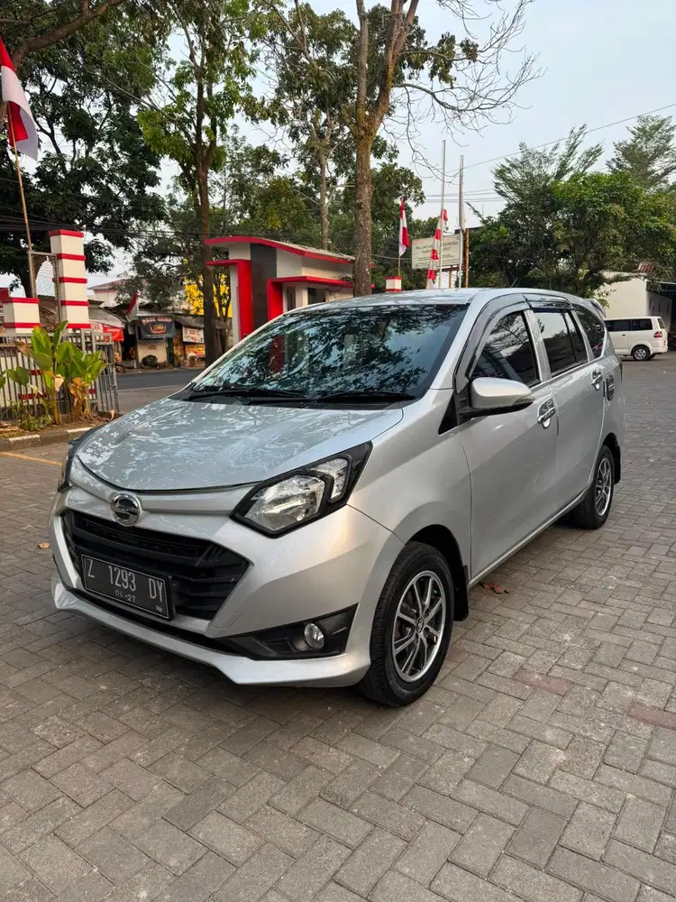 Daihatsu sigra M 2017 terawat mulus antik