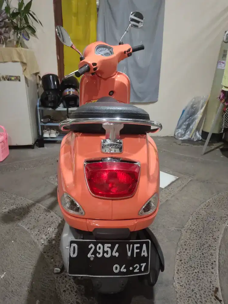 Piaggio 2022 ex wanita
